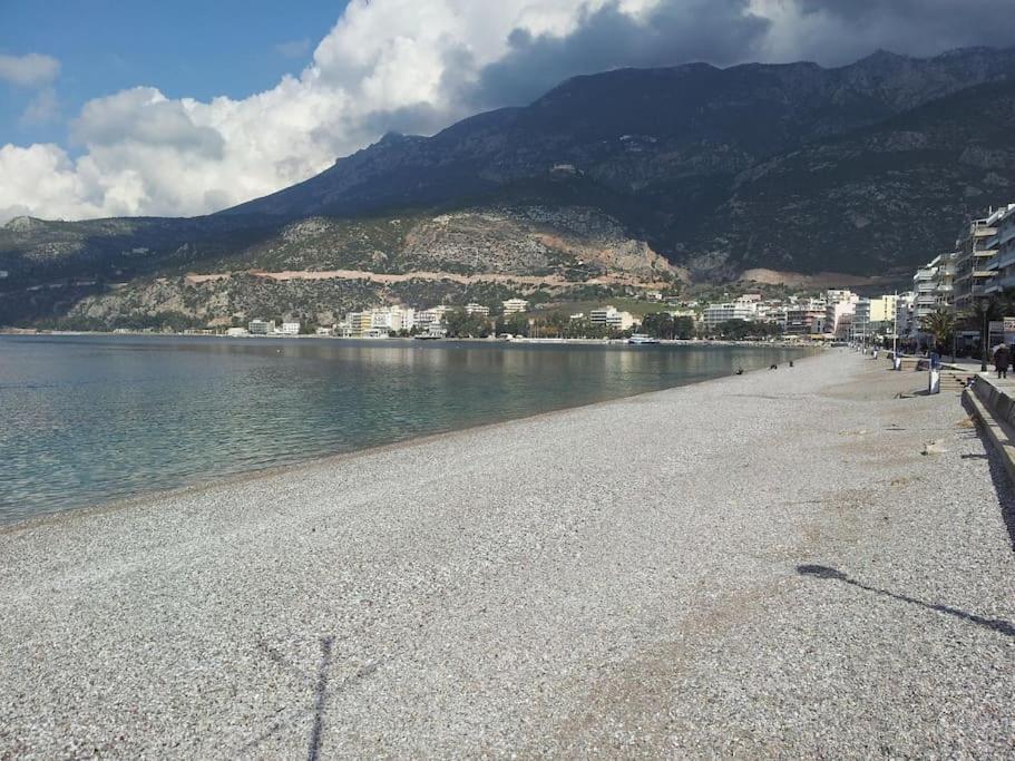 Seaside Family Apartment Loutraki מראה חיצוני תמונה