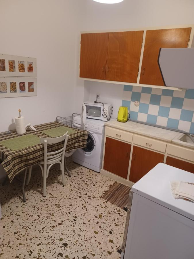 Seaside Family Apartment Loutraki מראה חיצוני תמונה