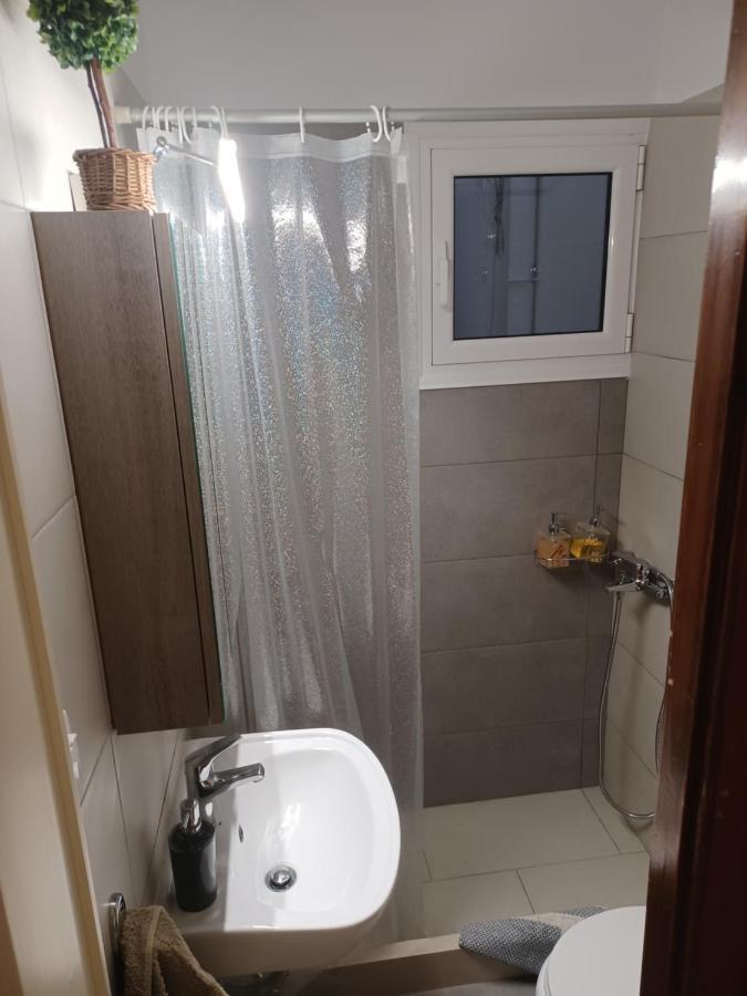 Seaside Family Apartment Loutraki מראה חיצוני תמונה