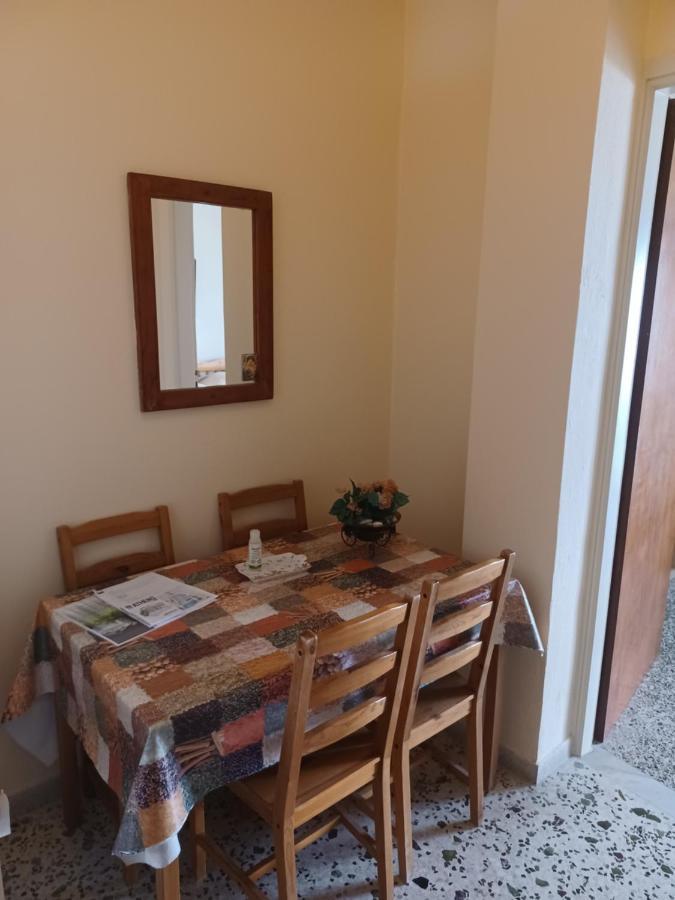 Seaside Family Apartment Loutraki מראה חיצוני תמונה