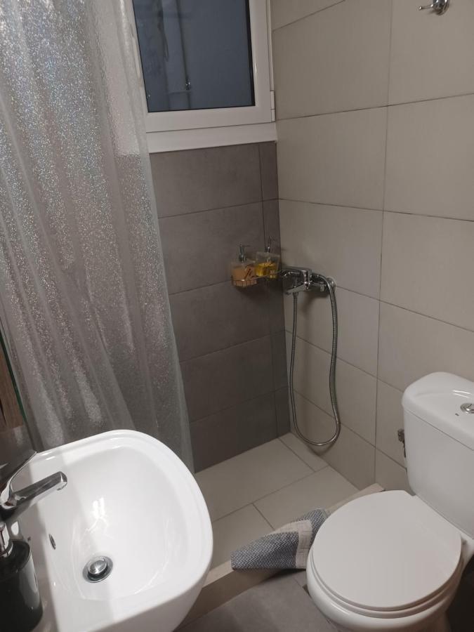 Seaside Family Apartment Loutraki מראה חיצוני תמונה